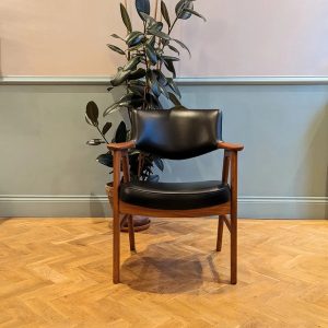 Hong Stolefabrik Model 41 Chair